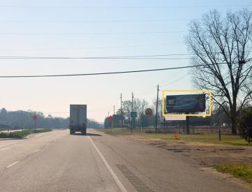 W/S US 31 MEMORIAL DR S/O HWY82 F/N