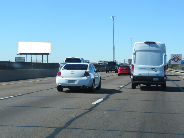 I-17 SS 100ft E/O 12th St F/E - 1