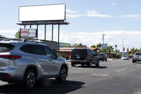7th Ave WS 1056ft S/O Camelback F/S - 1