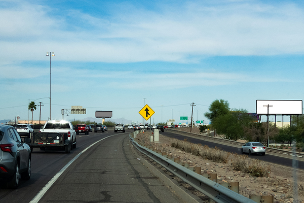 I-17 SS 1050ft E/O 7th St F/W - 2