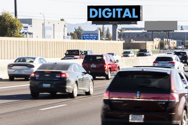 I-17 ES 1000ft N/O Camelback Rd F/N - 1