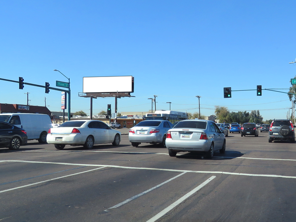 Thomas Rd SS 200ft W/O 35th Ave F/E - 1