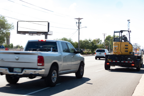 Van Buren St SS 250ft E/O 67th Ave F/E - 2