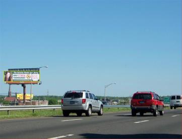 RT 8/25 N/B @ 1647 MAIN ST F/S