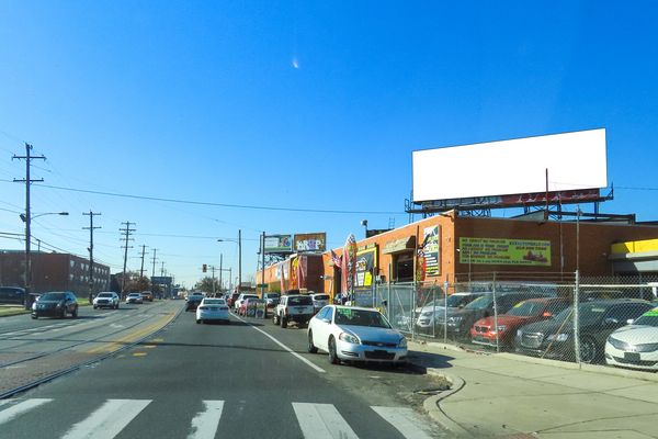 Erie Av NS 120ft W/O Front St F/E - 1