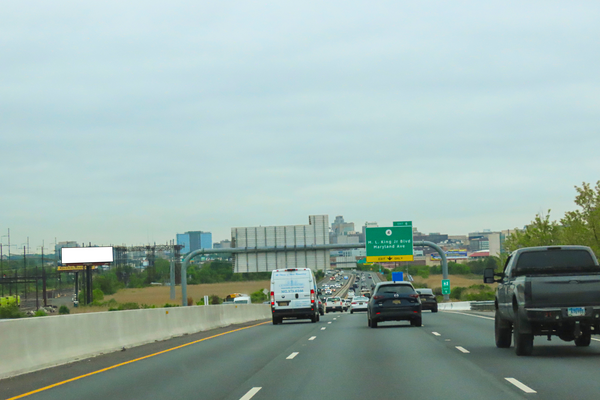 I-95 WS 1.2mi S/O Maryland Av Exit 6 F/S - 2