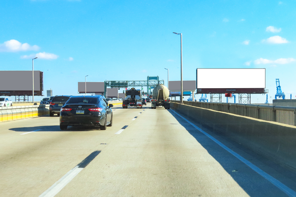 I-76 Walt Whitman Bridge SS 950ft E/O Front St F/W - 1