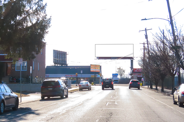 Robbins St WS 200ft S/O Keystone St F/W - 1