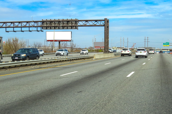 I-95 WS 200ft N/O Wheatsheaf Ln F/S - 2
