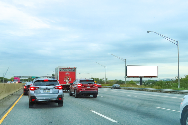 I-95 ES 300ft N/O Tioga St F/S - 1