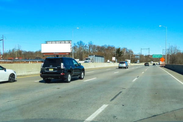 I-95 WS 100ft N/O Rhawn St F/S - 2