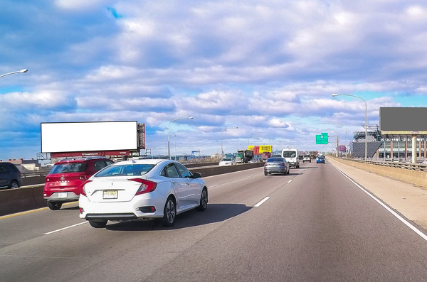 I-95 ES 1600ft E/O Broad St F/N - 1
