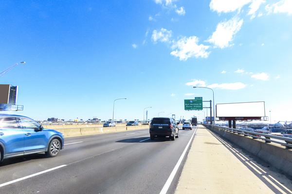 I-95 ES 2100ft E/O Broad St F/S - 2