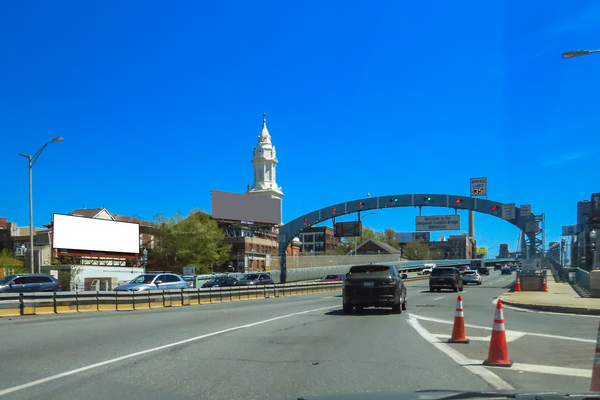 I-676 Ben Franklin Br NS 75ft W/O 4th St F/SW - 2