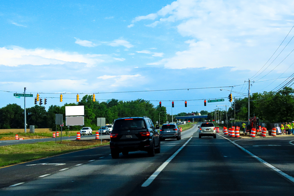 US 13 Dupont Pkwy WS 800ft N/O SR 1 S End Entrance F/S - 3