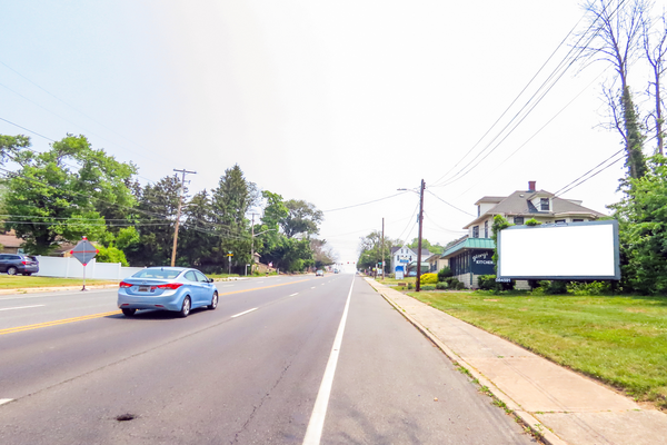 US 13B Philadelphia Pk ES 0.1mi N/O Hillcrest Av F/S - 1