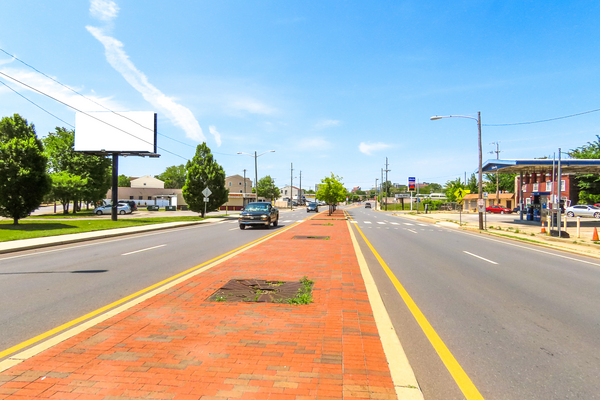 US 13 Northeast Blvd ES 100ft S/O 15th St F/N - 2