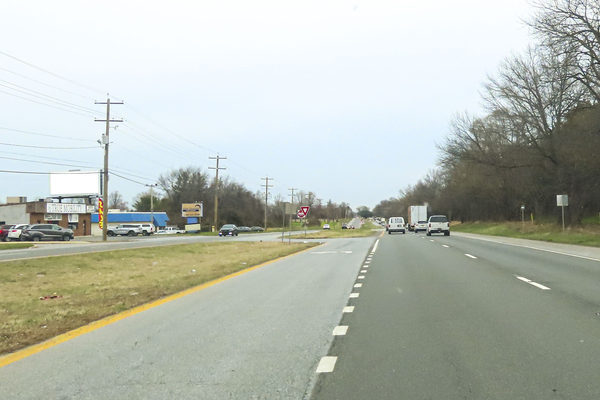 S US 13 Dupont Pkwy WS 0.4mi N/O SR 1 F/S - 2