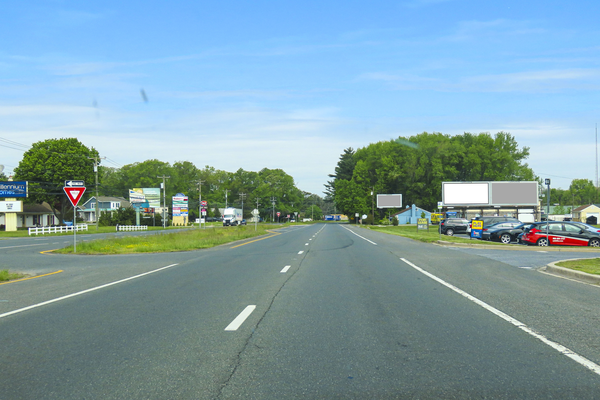 US 13 Dupont Hwy ES 0.6mi N/O W Dennys Rd F/S - 1