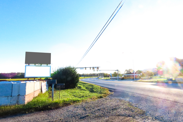 SR 8 NS 0.5mi W/O Longpointe Rd F/W - 2