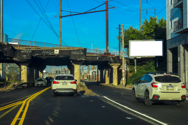 Washington Av NS 100ft W/O 25th St F/E - 1