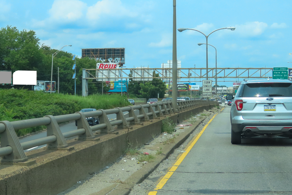 I-76 Schuylkill Xwy SS 25ft E/O 28th St F/SE - 2