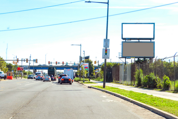 Grays Ferry Av SS 30ft W/O 34th St F/W - 1
