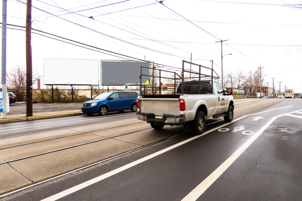 Lindbergh Blvd NS 30ft E/O 55th St F/W - 1