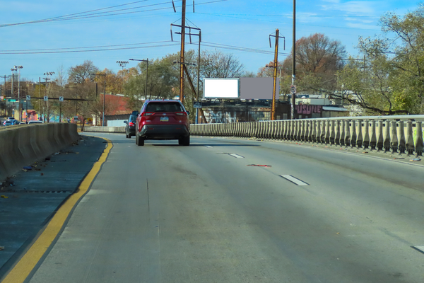 Grays Ferry NS 25ft E/O 47th St F/E - 1
