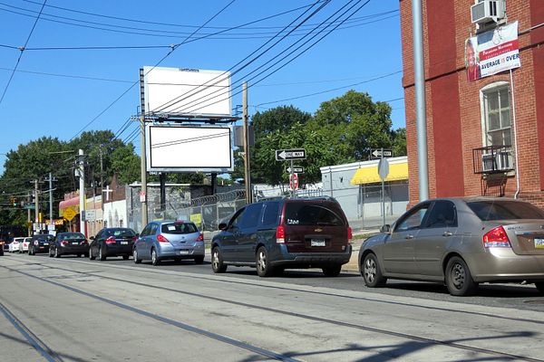 Island Av ES 25ft S/O Woodland Av F/S - 2