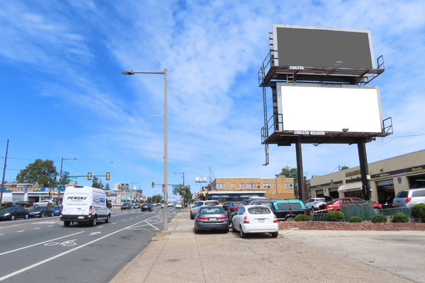 Ogontz Av ES 25ft S/O 79th St F/S - 2