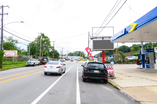 Umbria St ES 25ft S/O Domino Ln F/S - 1