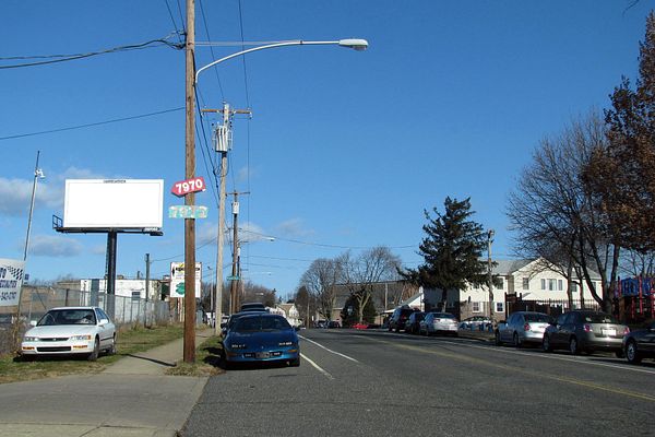 Rockwell Av WS 10ft S/O Ridgeway St F/S - 1