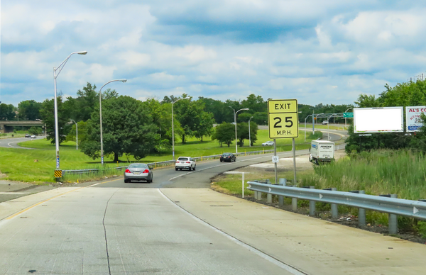 I-95 ES 500ft S/O Academy Rd F/S - 1