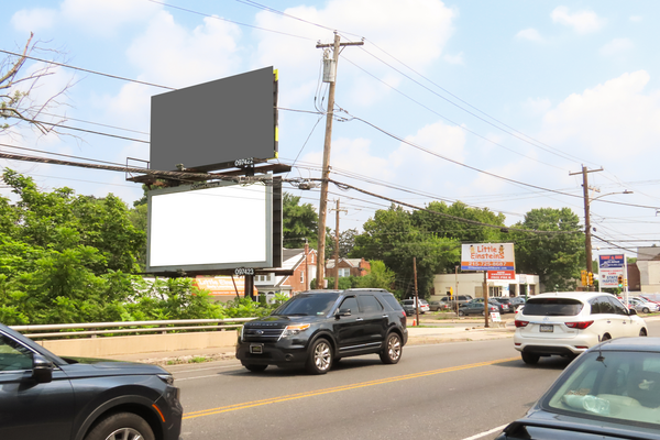 Rising Sun Av WS 25ft S/O Godfrey St F/S - 2