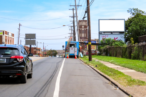 Erie Av SS 25ft E/O D St F/W - 1