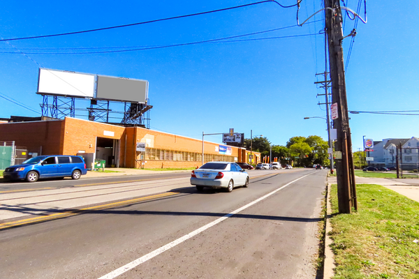 Erie Av NS 50ft W/O Front St F/W - 1