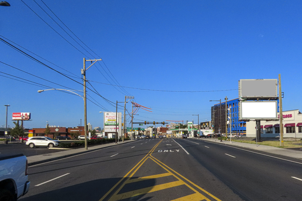 Aramingo Av WS 25ft N/O York St F/N - 2