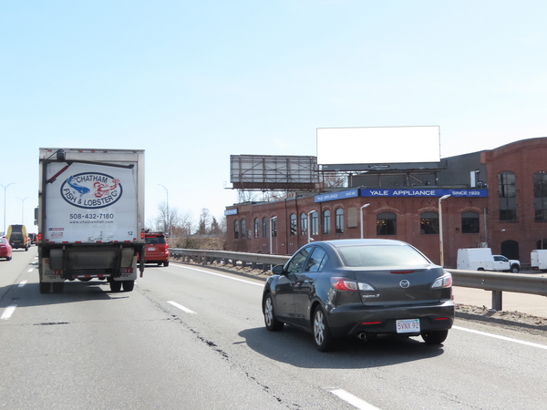 I-93/SE Expwy WS 60ft N/O Freeport St F/N - 1