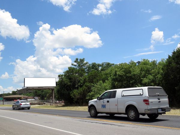 FM 306 SS 0.7mi E/O FM 2673 F/W - 2