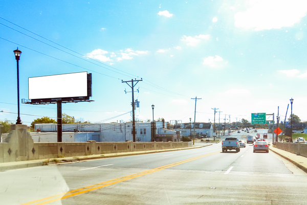 US 13 B ES 0.3mi N/O S Heald St F/N - 2