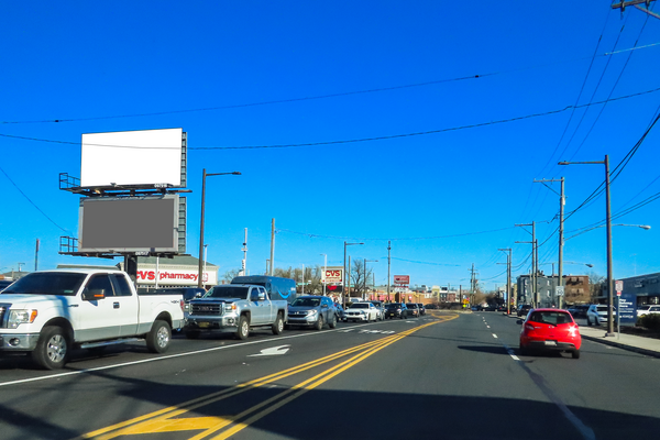 Aramingo Av WS 25ft N/O York St F/S - 1