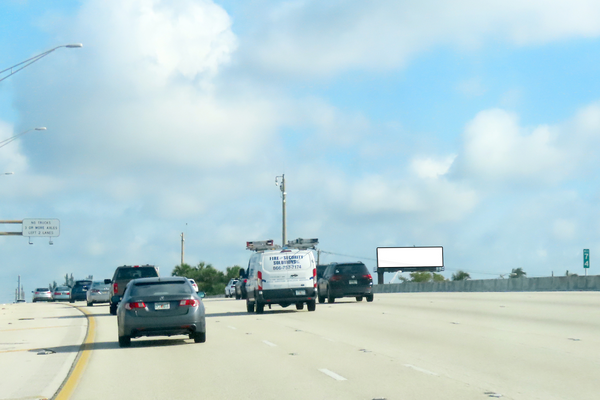 I-95 ES 600ft N/O 45 St F/S - 2