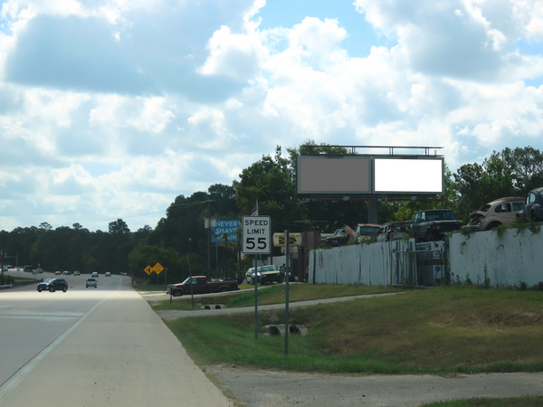 Loop 336N SS 0.8mi E/O First St F/W - 4