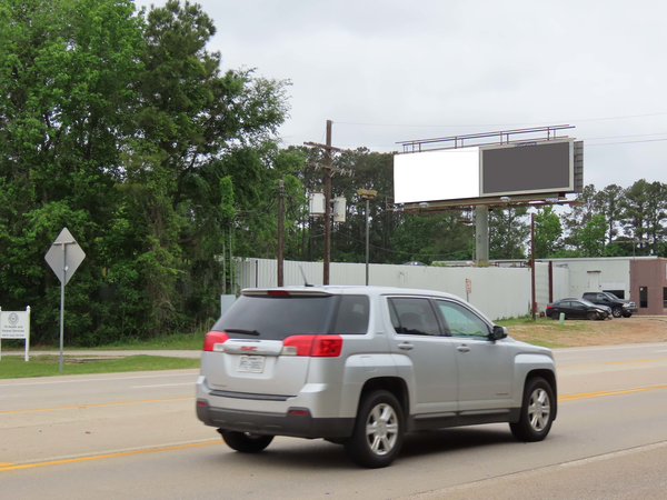 Loop 336N SS 0.8mi E/O First St F/E - 1