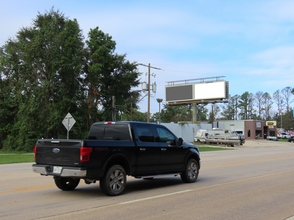 Loop 336N SS 0.8mi E/O First St F/E - 2