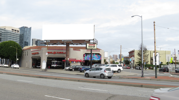 South Van Ness ES 301ft N/O Howard (No Ext) F/S - 1