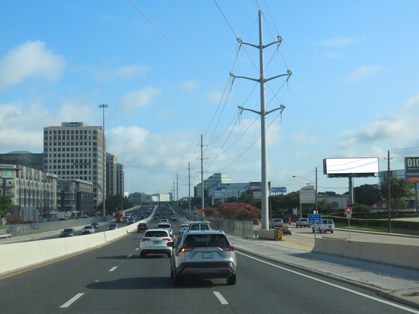 Dallas N Tollway ES 0.75mi N/O LBJ Fwy (I-635) F/S - 2
