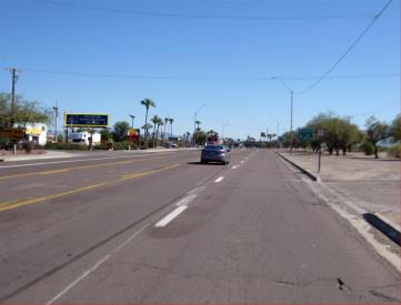 N/S BUS 8 .27 MI W/O HARRINGTON AVE F/W