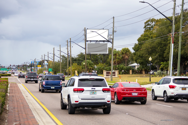 SR 50 W NS 0.75mi E/O Dillard St F/E - Upper